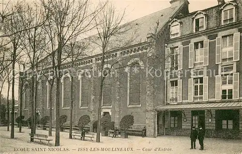 AK / Ansichtskarte Issy les Moulineaux Ecole Saint Nicolas Cour d Entree Issy les Moulineaux