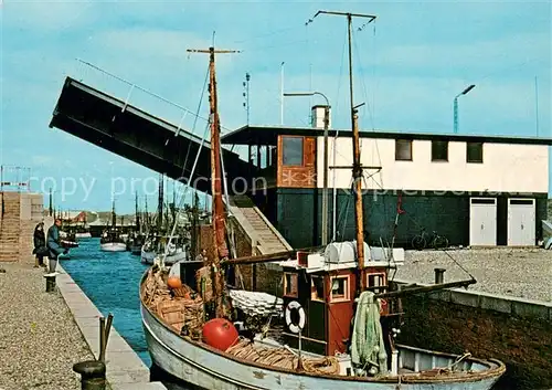 AK / Ansichtskarte Hvide_Sande_DK Schleuse Segelboot 