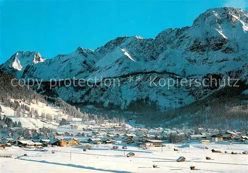 AK / Ansichtskarte Ehrwald_Tirol Gesamtansicht im Winter Schnee Ehrwald Tirol
