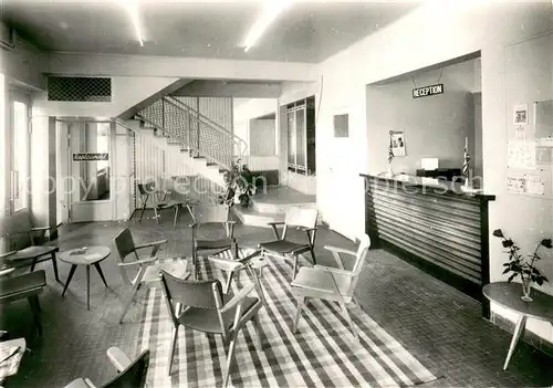 AK / Ansichtskarte Bagnols sur Ceze Nouvel Hotels La Reception Bagnols sur Ceze