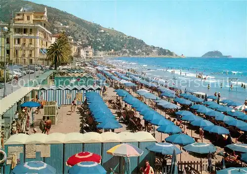 AK / Ansichtskarte Riviera_dei_Fiori_IT Sonnenschirme am Strand in Lassio 