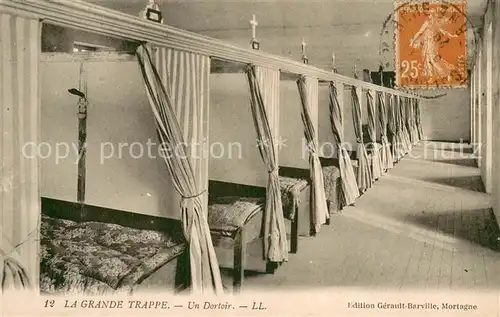 AK / Ansichtskarte Grande_Trappe_Abbaye_de_la_Soligny la Trappe_61 Un Dortoir 