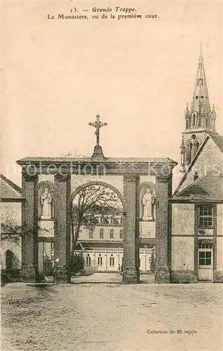 AK / Ansichtskarte Grande_Trappe_Abbaye_de_la_Soligny la Trappe_61 Le Monastere vu de la premiere cour 