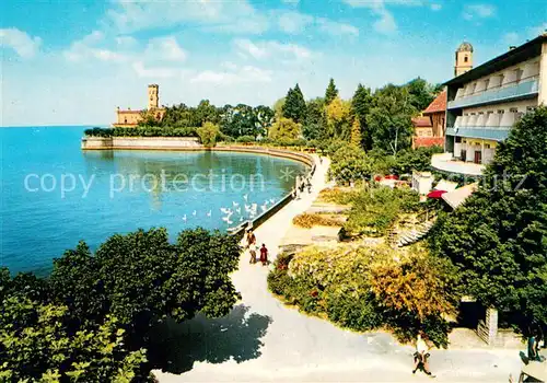AK / Ansichtskarte Langenargen_Bodensee Uferpromenade mit Schloss Montfort Langenargen Bodensee