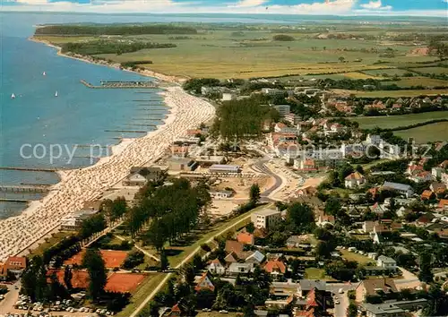AK / Ansichtskarte Groemitz_Ostseebad Fliegeraufnahme Groemitz_Ostseebad