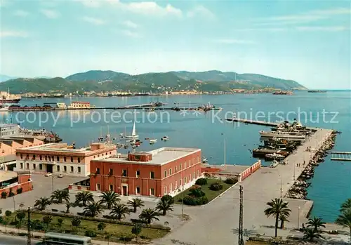 AK / Ansichtskarte La_Spezia_Liguria_IT Golfo di La Spezia   Hafenkommando u. Italien Molo 