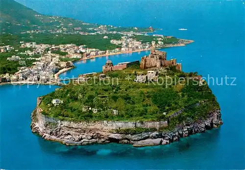 AK / Ansichtskarte Ischia_IT Fliegeraufnahme Panorama u. Aragonisches Schloss 