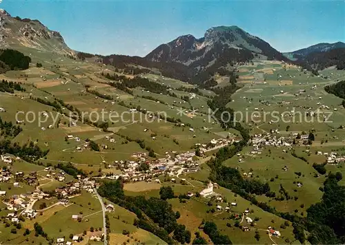 AK / Ansichtskarte Amden_SG Fliegeraufnahme Gesamtansicht m. Gulmen Amden_SG