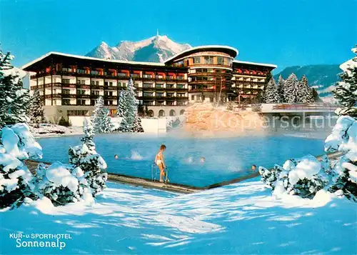AK / Ansichtskarte Sonthofen_Oberallgaeu Sonnenalp Kur und Sporthotel Thermal Freibad Sonthofen Oberallgaeu