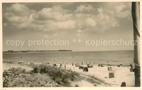 AK / Ansichtskarte Ruegen Ostseestrand Ruegen