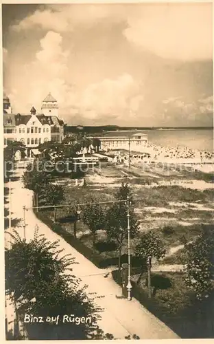 AK / Ansichtskarte Binz_Ruegen Strandpromenade Seebruecke Binz_Ruegen