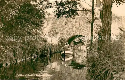 AK / Ansichtskarte Feldberg_Mecklenburg Seerosen Kanal Ruderboot Feldberg_Mecklenburg