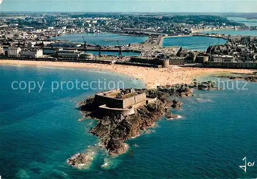 AK / Ansichtskarte Saint Malo_35 Fliegeraufnahme Le fort national et la ville close 