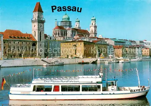 AK / Ansichtskarte Passau Rathausplatz m. Anlegestelle d. Drei Fluesse Rundfahrten   Personenschiff Bayern Passau