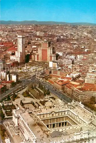 AK / Ansichtskarte Madrid_Spain Fliegeraufnahme Spain Suare and Royal Palace Madrid Spain