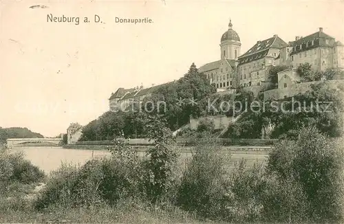 AK / Ansichtskarte Neuburg__Donau Donaupartie Schloss 