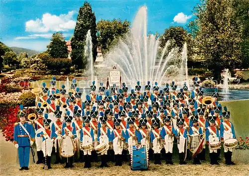 AK / Ansichtskarte Bad_Kissingen Jugendmusikkorps Traditionsuniform Fraenkischer Grenadiere um 1812 Wasserspiele Bad_Kissingen