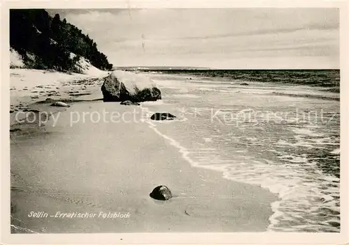 AK / Ansichtskarte Sellin_Ruegen Erratischer Felsblock Strand Sellin Ruegen