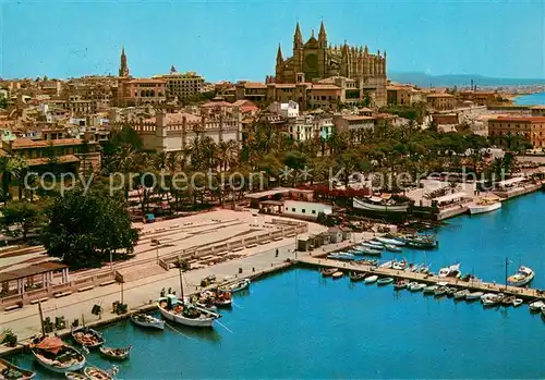 AK / Ansichtskarte Palma_de_Mallorca La Catedral la Lonja y el desembarcadero vista aerea Palma_de_Mallorca