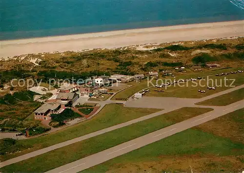 AK / Ansichtskarte Juist_Nordseebad Am Flugplatz Fliegeraufnahme Juist_Nordseebad