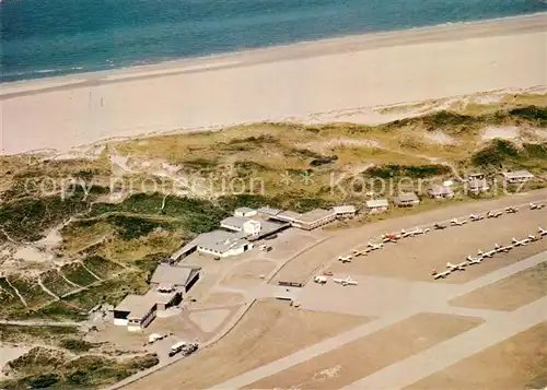 AK / Ansichtskarte Juist_Nordseebad Flugplatz und Restaurant Fliegeraufnahme Juist_Nordseebad