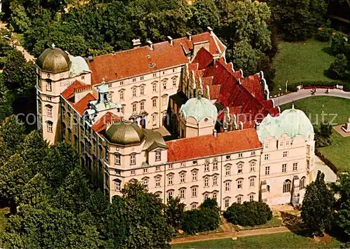 AK / Ansichtskarte Celle_Niedersachsen Schloss Fliegeraufnahme Celle_Niedersachsen