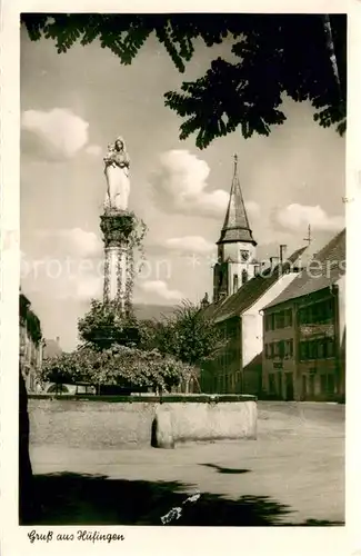 AK / Ansichtskarte Huefingen Marienbrunnen mit Stadtkirche Huefingen