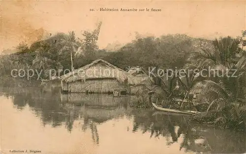 AK / Ansichtskarte Vietnam Habitation Annamite sur le fleuve Vietnam