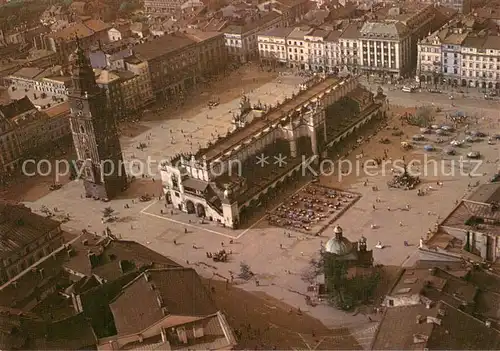 AK / Ansichtskarte Krakow_Krakau Rynku Glownego Marktplatz Krakow Krakau