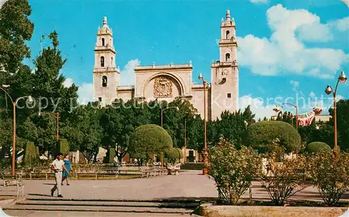 AK / Ansichtskarte Merida_Yucatan_Mexico The Cathedral facing the Main Plaza Merida_Yucatan_Mexico