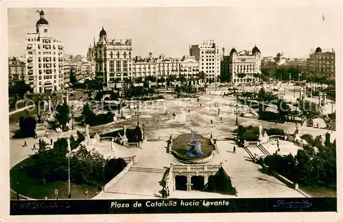 AK / Ansichtskarte Barcelona_Cataluna Plaza de Cataluna hacia Levante Barcelona Cataluna