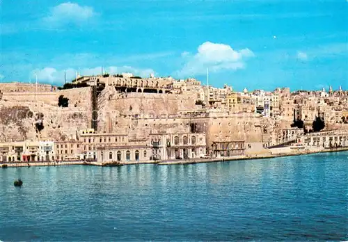 AK / Ansichtskarte Malta__Insel The city of Valletta overlooking the Grand Harbour 