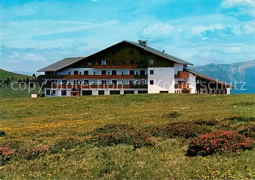 AK / Ansichtskarte Varena__Val_di_Fiemme_Trento_IT Hotel Schwarzhorn mit Jochgrimm 