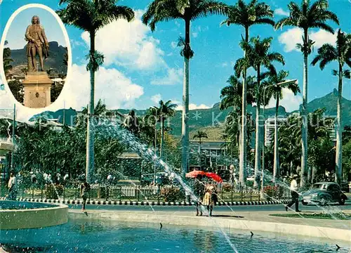 AK / Ansichtskarte Port Louis_56 Place Labourdonnais et statue de Mahe de Labourdonnais 
