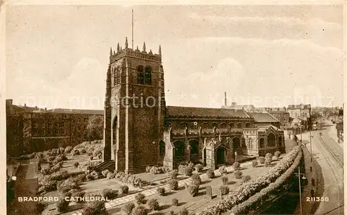 AK / Ansichtskarte Bradford__UK Cathedal 