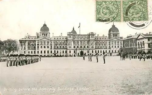 AK / Ansichtskarte London__UK Drilling before the Admiralty Buildings 