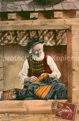 AK / Ansichtskarte Pont l_Abbe_29_Finistere Le Vieux Brodeur 