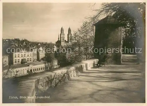AK / Ansichtskarte Zuerich_ZH Blick vom Lindenhof Grossmuenster Zuerich_ZH