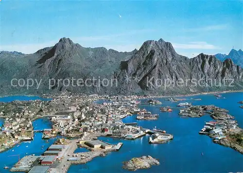 AK / Ansichtskarte Svolvaer_Norge Lofoten 