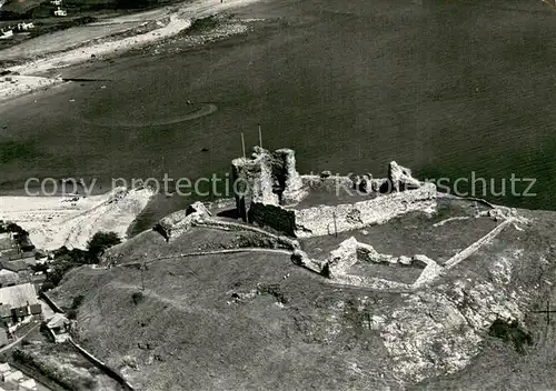 AK / Ansichtskarte Caernarvon_Caernafon_Wales_UK Fliegeraufnahme Criccieth Castle 