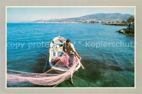 AK / Ansichtskarte Kusadasi_Turkey Fisherman 