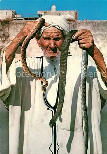 AK / Ansichtskarte Marrakech_Marrakesch_Maroc Charmeur de serpents 