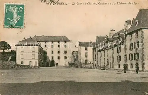 AK / Ansichtskarte Brest_29 La Cour du Chateau   Caserne du 19 Regiment de Ligne 