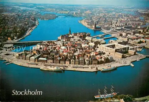 AK / Ansichtskarte Stockholm Flygbild med Gamla Stan Slottet och Stadtshuset Stockholm