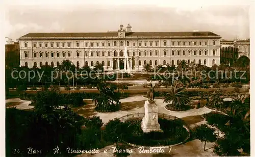 AK / Ansichtskarte Bari_Puglia Universita e Piazza Umberto Bari Puglia