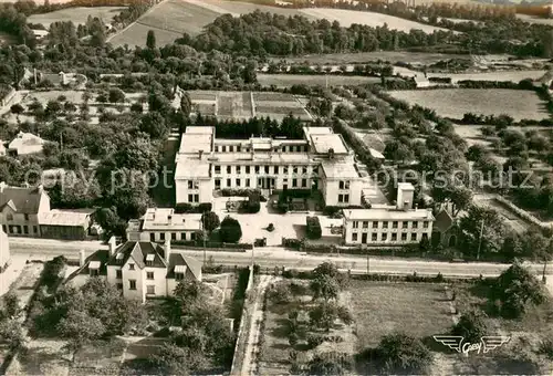 AK / Ansichtskarte Carhaix Plouguer_29_Finistere Fliegeraufnahme L Hopital 