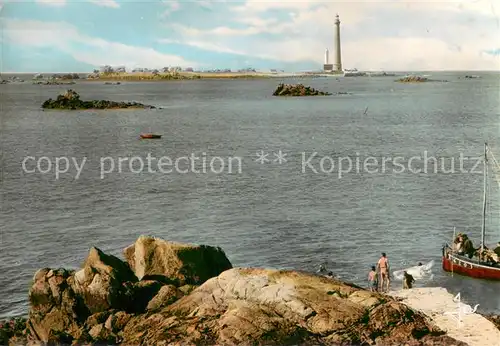 AK / Ansichtskarte Lilia_Plouguerneau Embarcadere pour lIle Vierge qui porte lun des plus hauts Phares du Monde 