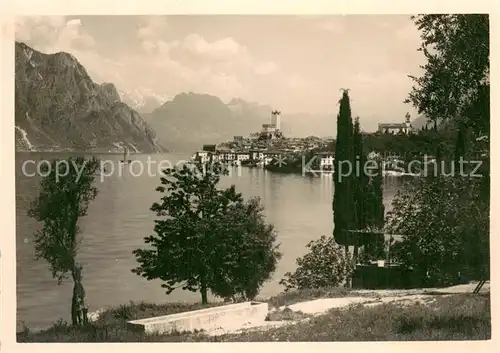 AK / Ansichtskarte Malcesine_Lago_di_Garda Teilansicht m. See Malcesine_Lago_di_Garda
