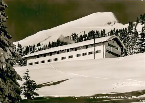 AK / Ansichtskarte Oberstdorf Kanzelwandhaus m. Fellhorn Winter Schnee Oberstdorf