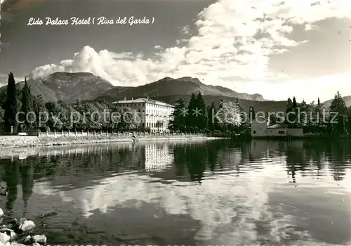 AK / Ansichtskarte Riva__del_Garda_IT Lido Palace Hotel m. See 